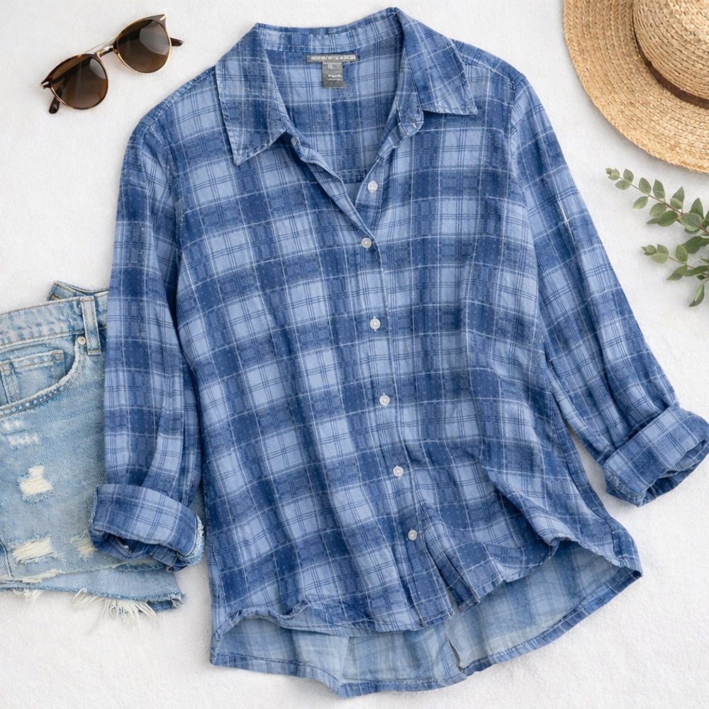 Chelsea & Theodore Blue Plaid Button Down Shirt Large Relaxed Lightweight Blouse